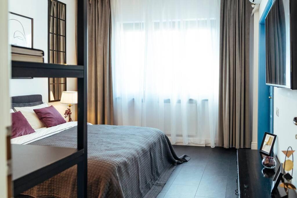 Sunset Terrace In The Old Town Apartment บูคาเรสต์ ภายนอก รูปภาพ